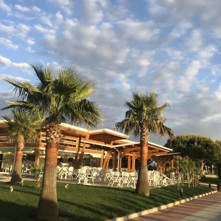 Villa Shera *