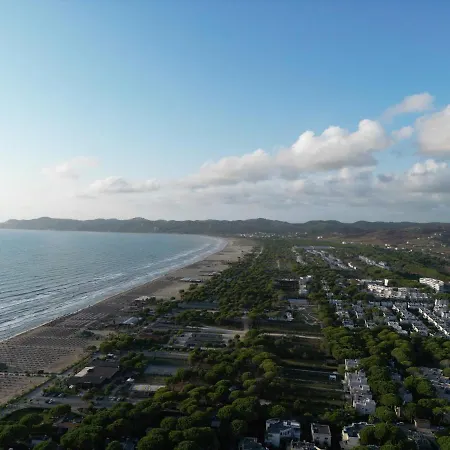 Shera * Plazhi San Pietro